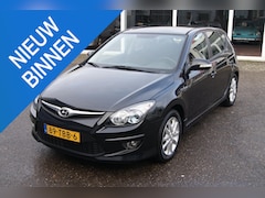 Hyundai i30 - 1.6i i-Motion Clima, Cruise, Trekhaak, Pdc, RIJKLAARPRIJS