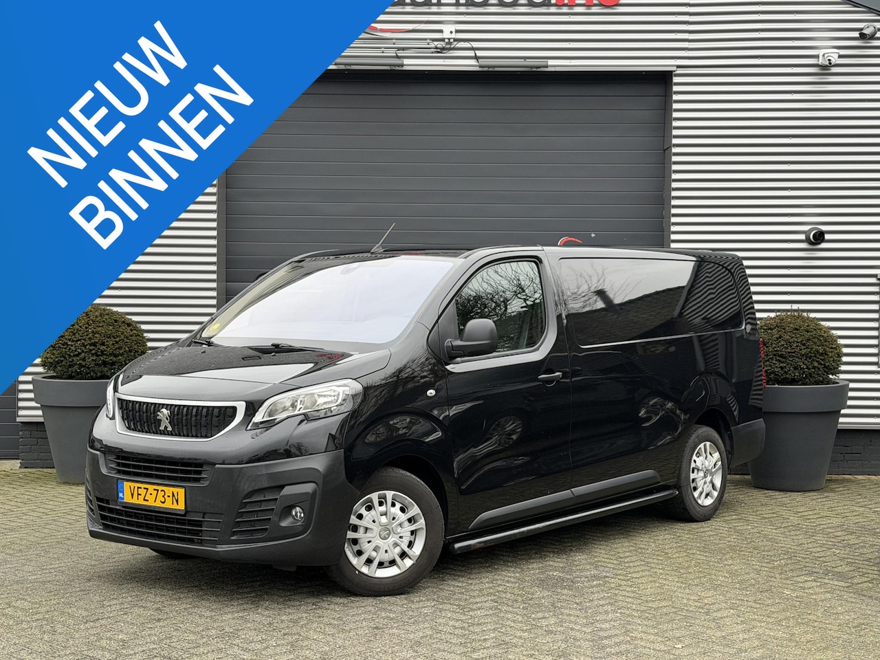 Peugeot Expert - 231L 2.0 BlueHDI 120 Premium | Trekhaak | Lederen Bekleding | Cruise Control | Airco | Ele - AutoWereld.nl