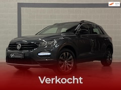 Volkswagen T-Roc - 1.5 TSI / DSG / VIRTUAL / CARPLAY / CRUISE / ACC / GARANTIE /
