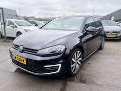 Volkswagen Golf - 1.4 TSI GTE PANOCLIMA
