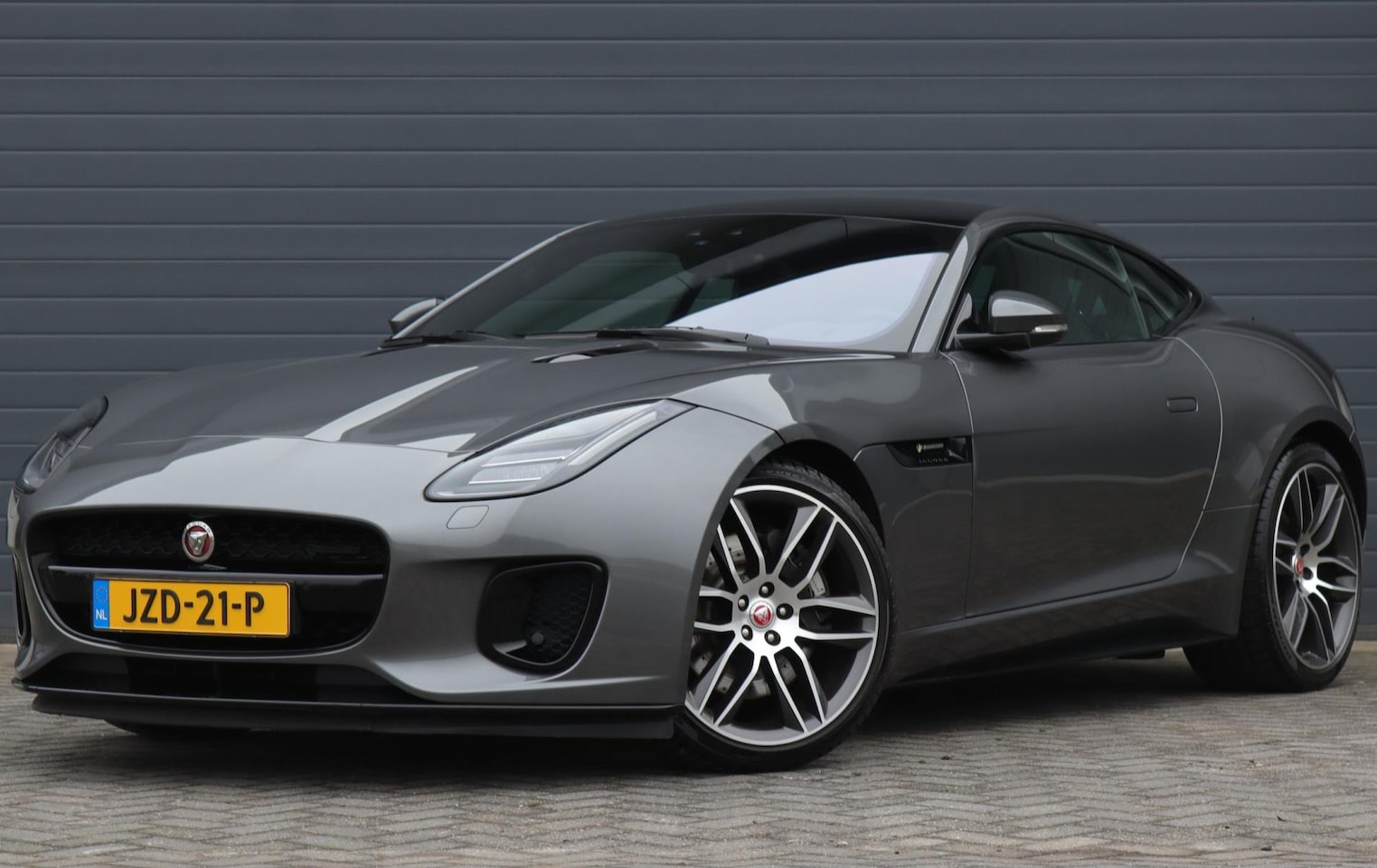 Jaguar F-type - P300 RWD R-Dynamic P300 RWD R-Dynamic - AutoWereld.nl