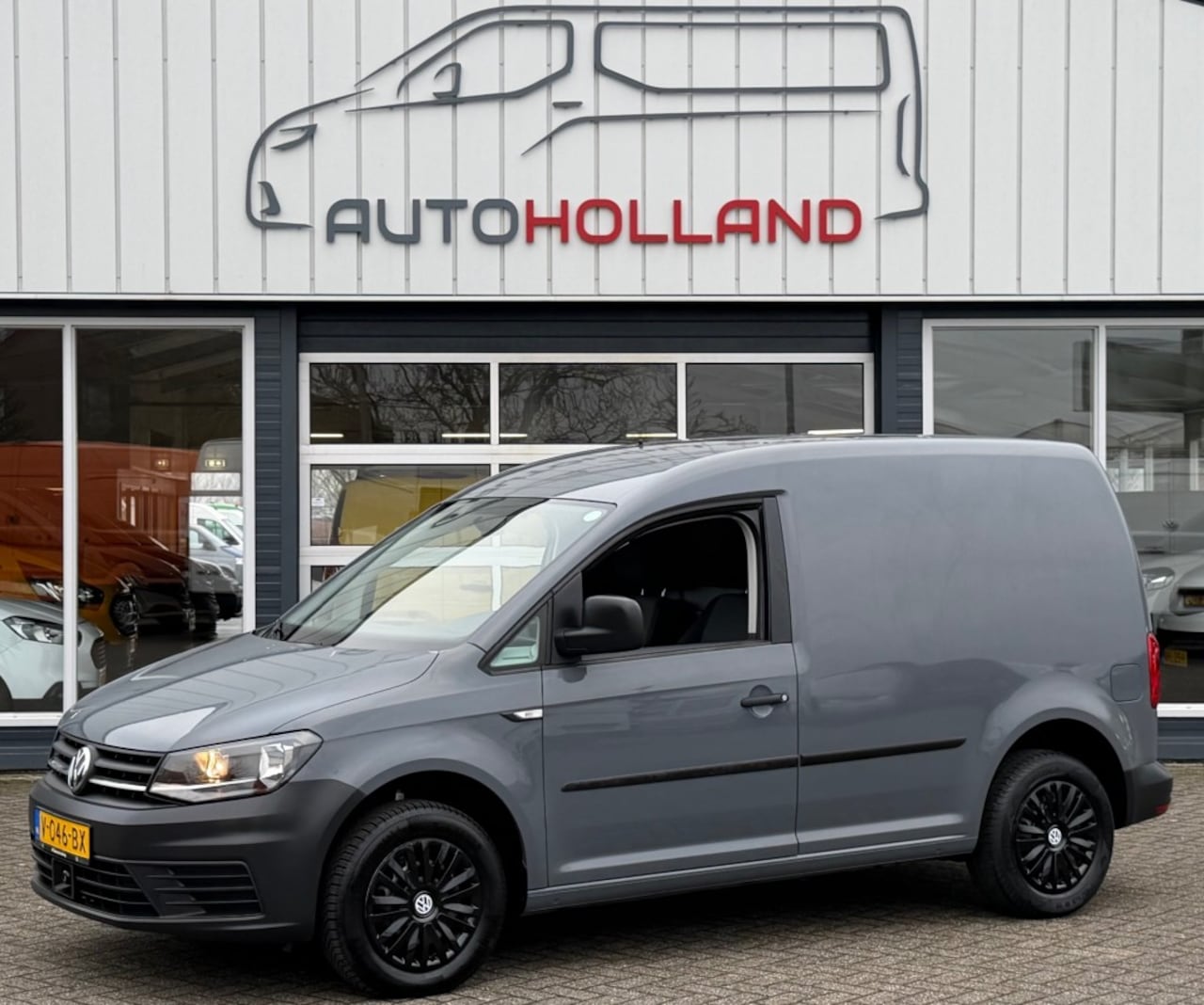 Volkswagen Caddy - 2.0 TDI 75KW 102PK EURO 6 AIRCO/ CRUISE CONTROL/ ORIGINEEL AUDIO/ 100% DEALERONDERHOUDEN - AutoWereld.nl
