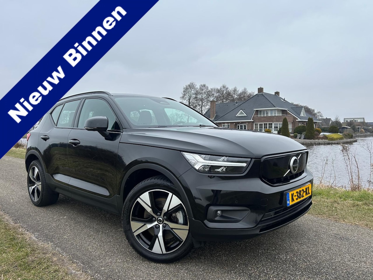 Volvo XC40 - Recharge P8 AWD R-Design 360 Camera / Panorama dak Nieuwstaat! - AutoWereld.nl