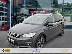 Volkswagen Touran - 1.5 TSI DSG HIGHLINE TREKHAAK/ACC/LED/STOELVERW/CAMERA
