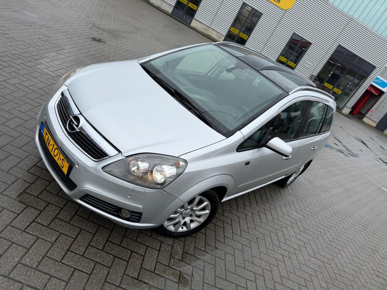 Opel Zafira - 2.2 Enjoy AUTOMAAT - AutoWereld.nl
