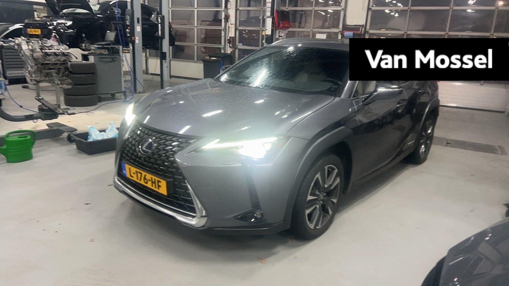 Lexus UX - 250h Executive Line 183 PK | Automaat | Cruise Control Adaptief | Elektrische stoelen met - AutoWereld.nl