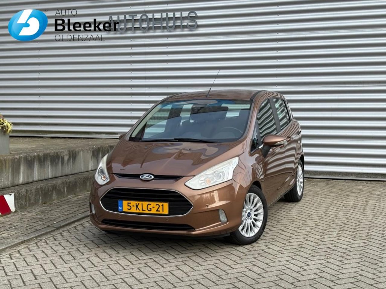 Ford B-Max - 1.0 Titanium ECC Cruise Navi Parkeersensoren 2x Schuifdeur - AutoWereld.nl