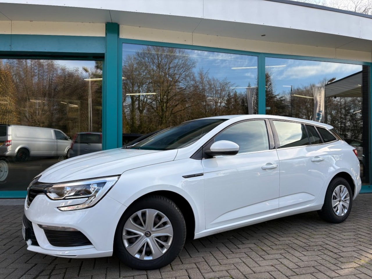 Renault Mégane - 1.2 TCe Airco, Cruise, LED, 17-Inch, Bluetooth, El.pakket - AutoWereld.nl