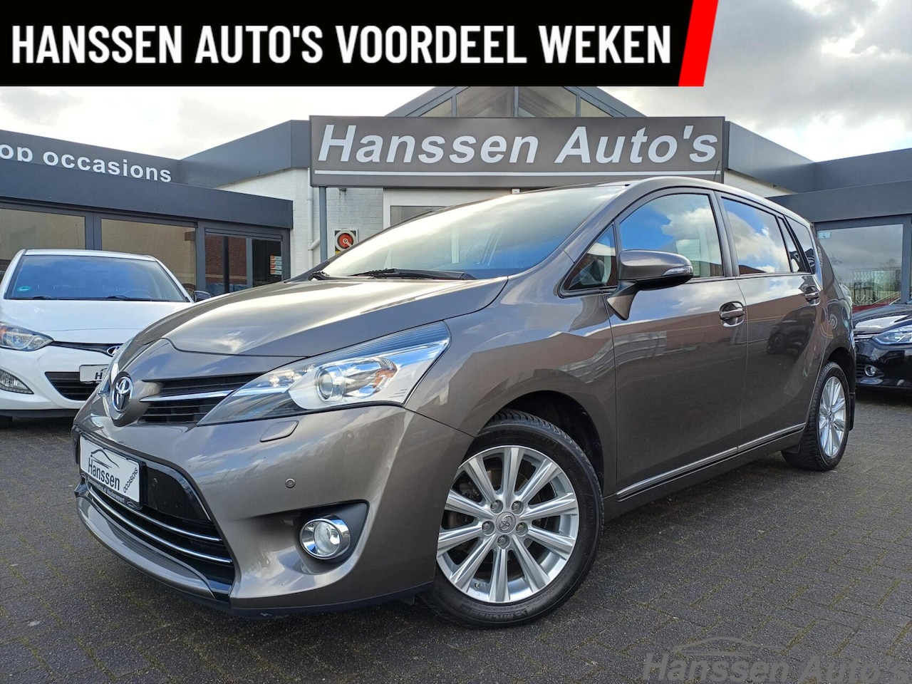 Toyota Verso - 1.8 VVT-i SkyView Edition 1.8 VVT-i SkyView Edition - AutoWereld.nl