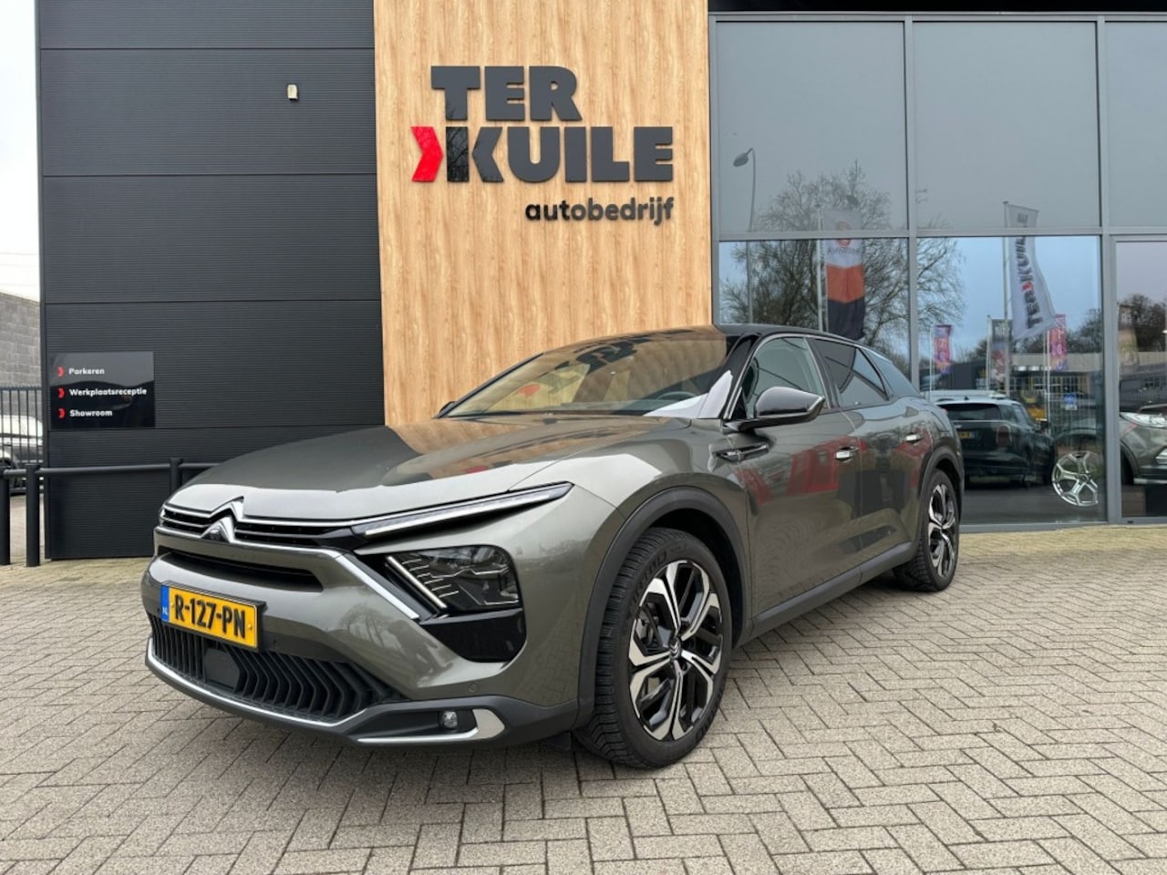 Citroën C5 X - 1.6 Plug-in Hybrid 225 Shine / Pano / Carplay - AutoWereld.nl