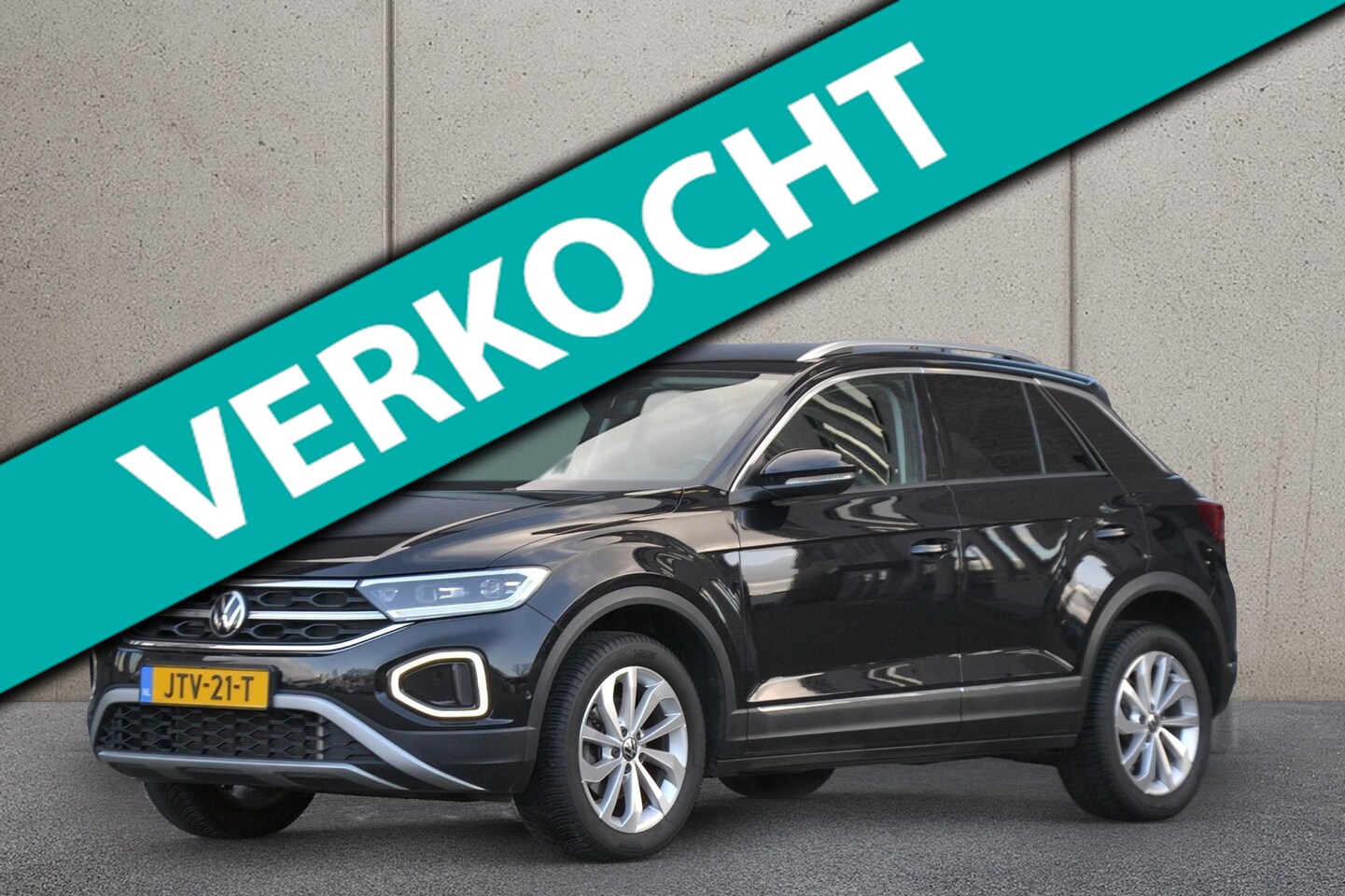 Volkswagen T-Roc - 1.5 TSI Style 150PK Automaat | ACC | Navigatie | Ergo-Active - AutoWereld.nl