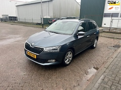 Skoda Fabia Combi - 1.0 TSI Style Airco Cruise Navi Pdc Voor En Achter 1e Eigenaar