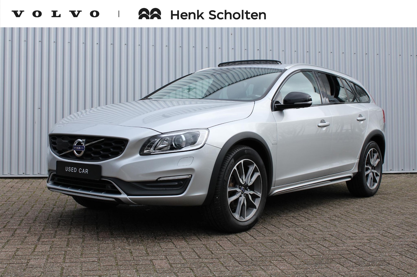 Volvo V60 Cross Country - T5 Automaat Polar+ Luxury | Afneembare Trekhaak | Schuifkanteldak | Powers Seats | Parkeer - AutoWereld.nl