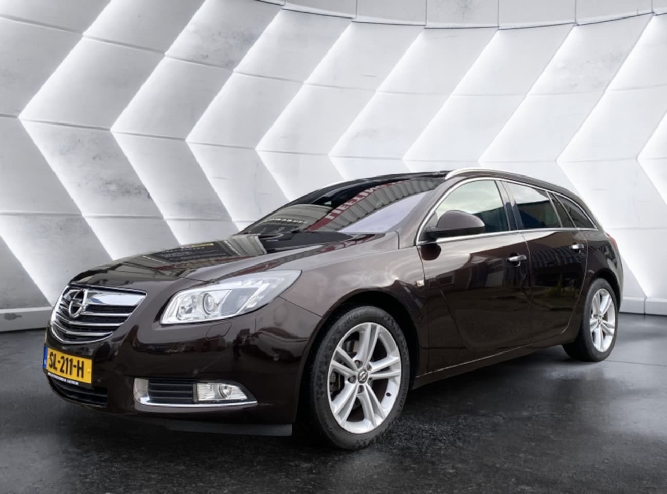 Opel Insignia Sports Tourer - 1.6 T Sport 1.6 T Sport - AutoWereld.nl