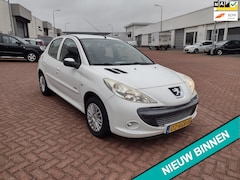 Peugeot 206 - 1.4 Millesim 200 MOOIE AUTO BEL 0619590613 AIRCO 5 DRS APK NIEUWE