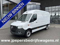 Mercedes-Benz Sprinter - 317 CDI L2 H2 Automaat / 360 Camera / MBUX / Navigatie / Cruise control / Airco / 270 Grad