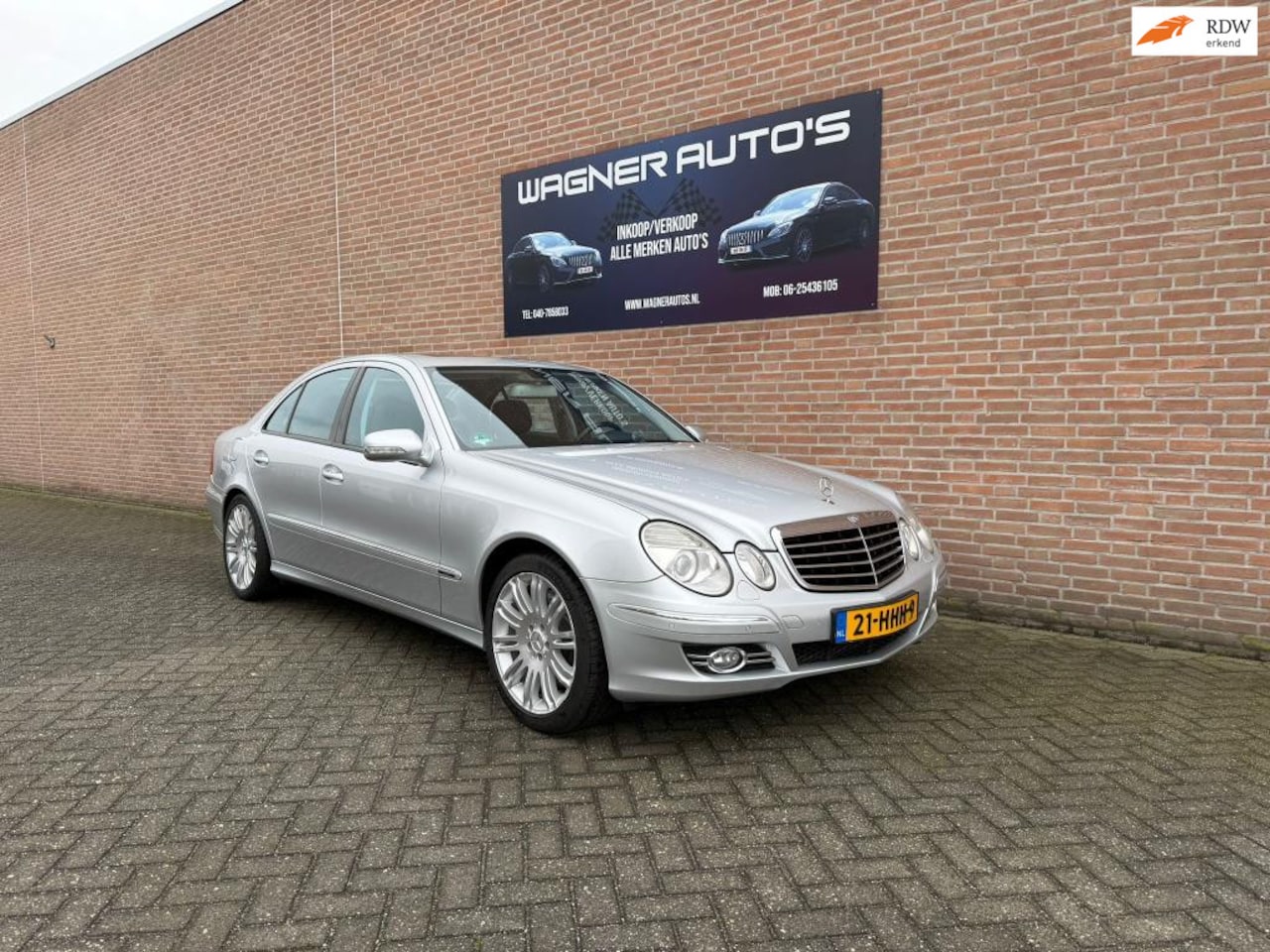 Mercedes-Benz E-klasse - 500 V8 Elegance Pano Stoel verwarming+verkoeling Memorystoelen PDC Cruise-control - AutoWereld.nl