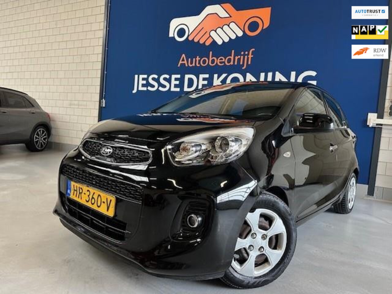 Kia Picanto - 1.0 CVVT DynamicLine /bj.2016 / kleur : zwart / 5 deurs / climate control /etc. NAP met 10 - AutoWereld.nl