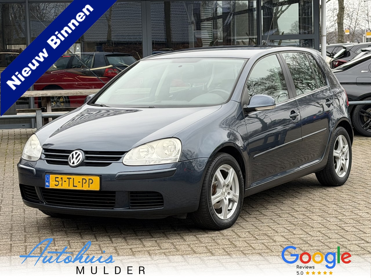 Volkswagen Golf - 1.6 FSI Optive Airco/5 deuren rijdt super/ nieuwe remmen voorzijde - AutoWereld.nl
