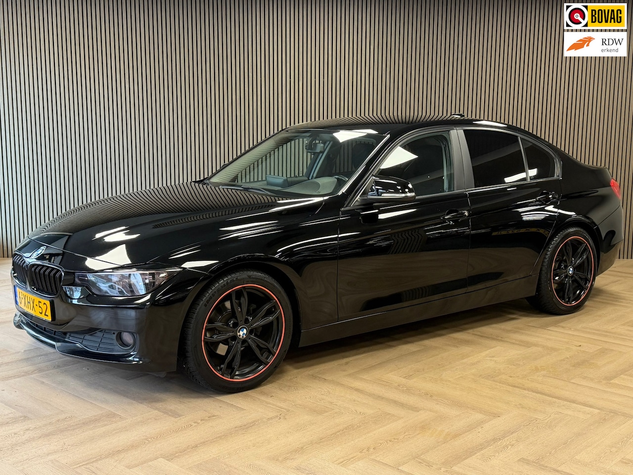BMW 3-serie - 320d EfficientDynamics Edition Business AUT. APPLE CARPLAY CRUISE AIRCO - AutoWereld.nl