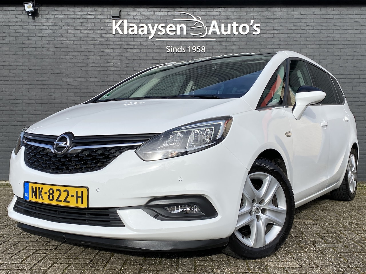 Opel Zafira - 1.4 Turbo 120 pk Business+ 7 persoons | panoramadak | navigatie | trekhaak | camera | spor - AutoWereld.nl