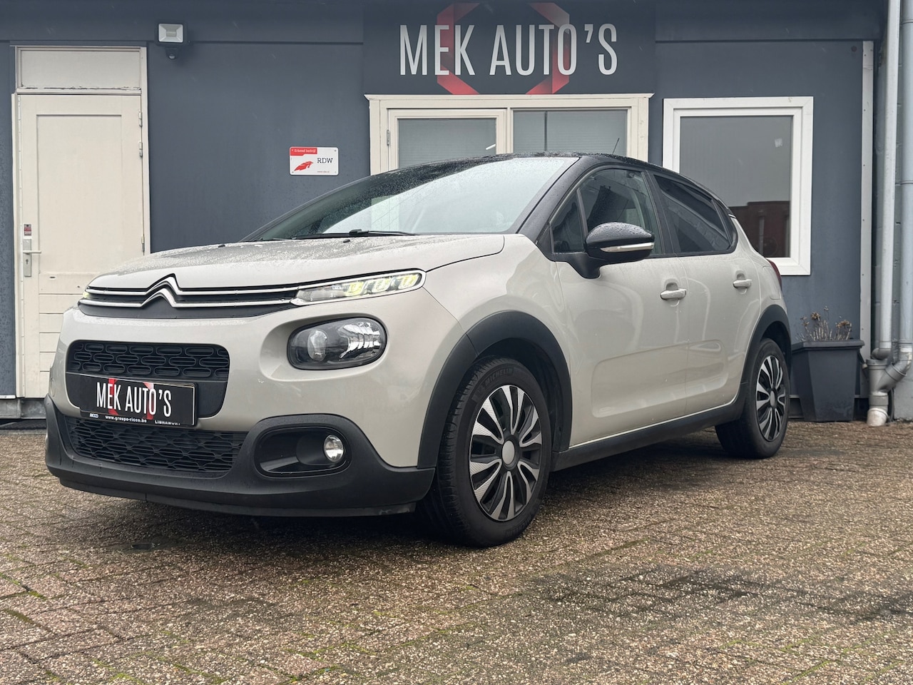 Citroën C3 - 1.2 PureTech S&S Feel|Clima|Navi|Park Sensor|Nardo Grey| - AutoWereld.nl