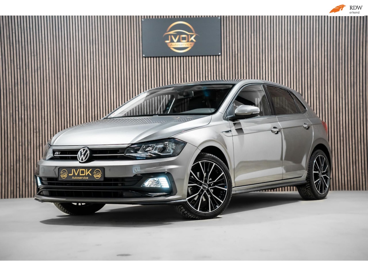 Volkswagen Polo - 1.0 TSI R-Line DSG LED NAVI - AutoWereld.nl