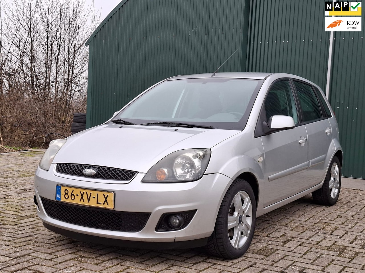 Ford Fiesta - 1.3-8V Futura/Airco/Elek.r/NEW APK!! - AutoWereld.nl