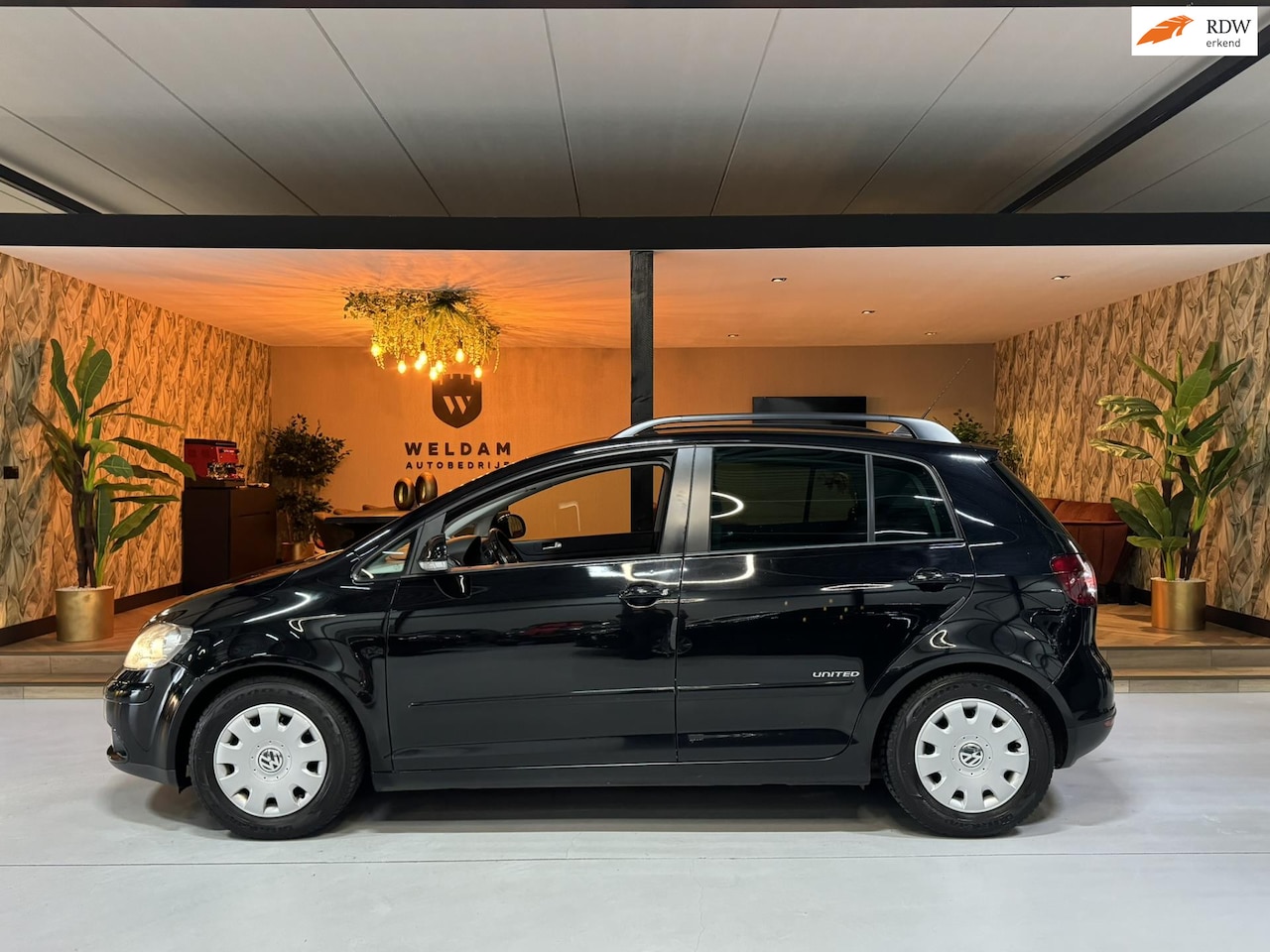 Volkswagen Golf Plus - 1.4 TSI Trendline Trekhaak Cruise Control Nieuw Ketting Rijklaar - AutoWereld.nl