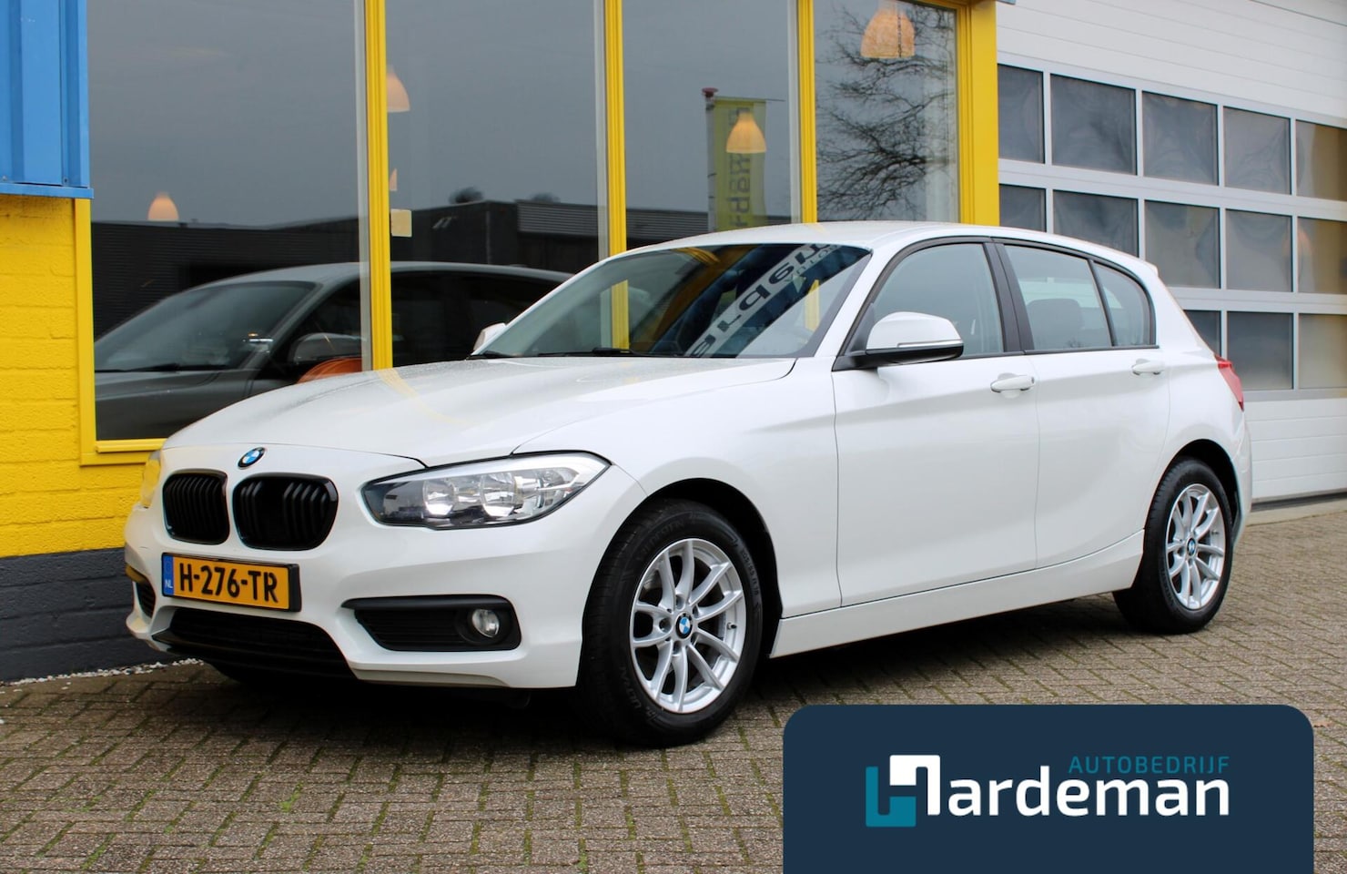 BMW 1-serie - 116i Essential Stoelverw. Cruise - AutoWereld.nl