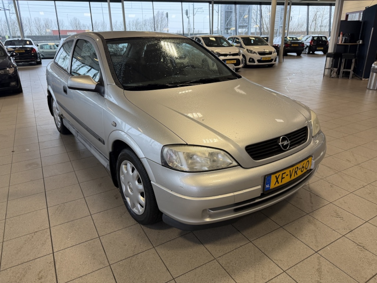 Opel Astra - 1.6 Club 1.6 Club - AutoWereld.nl
