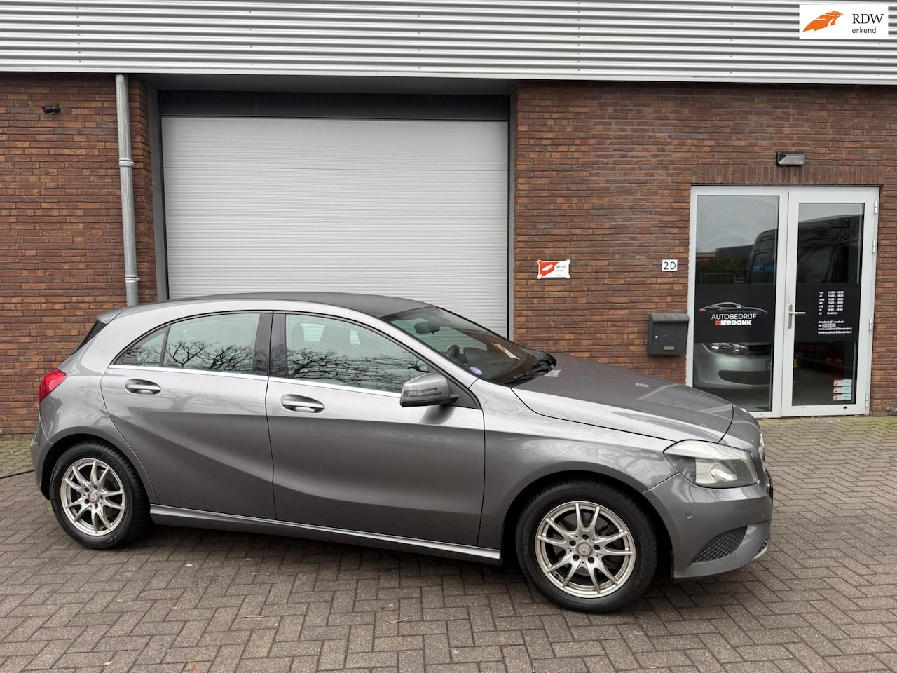 Mercedes-Benz A-klasse - 180 Prestige|AUTOMAAT|AIRCO|NIEUWE APK - AutoWereld.nl