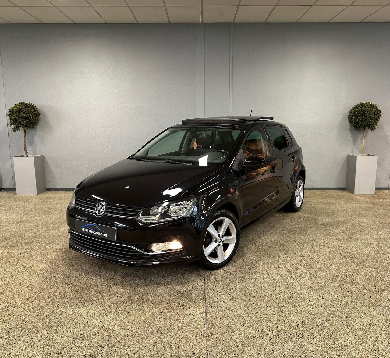 Volkswagen Polo - 1.2 TSI Highline - Pano - Navi - Bluetooth - Clima - AutoWereld.nl