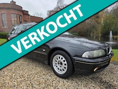 BMW 5-serie Touring - 525i AUTOMAAT/leer/AIRCO/cruise