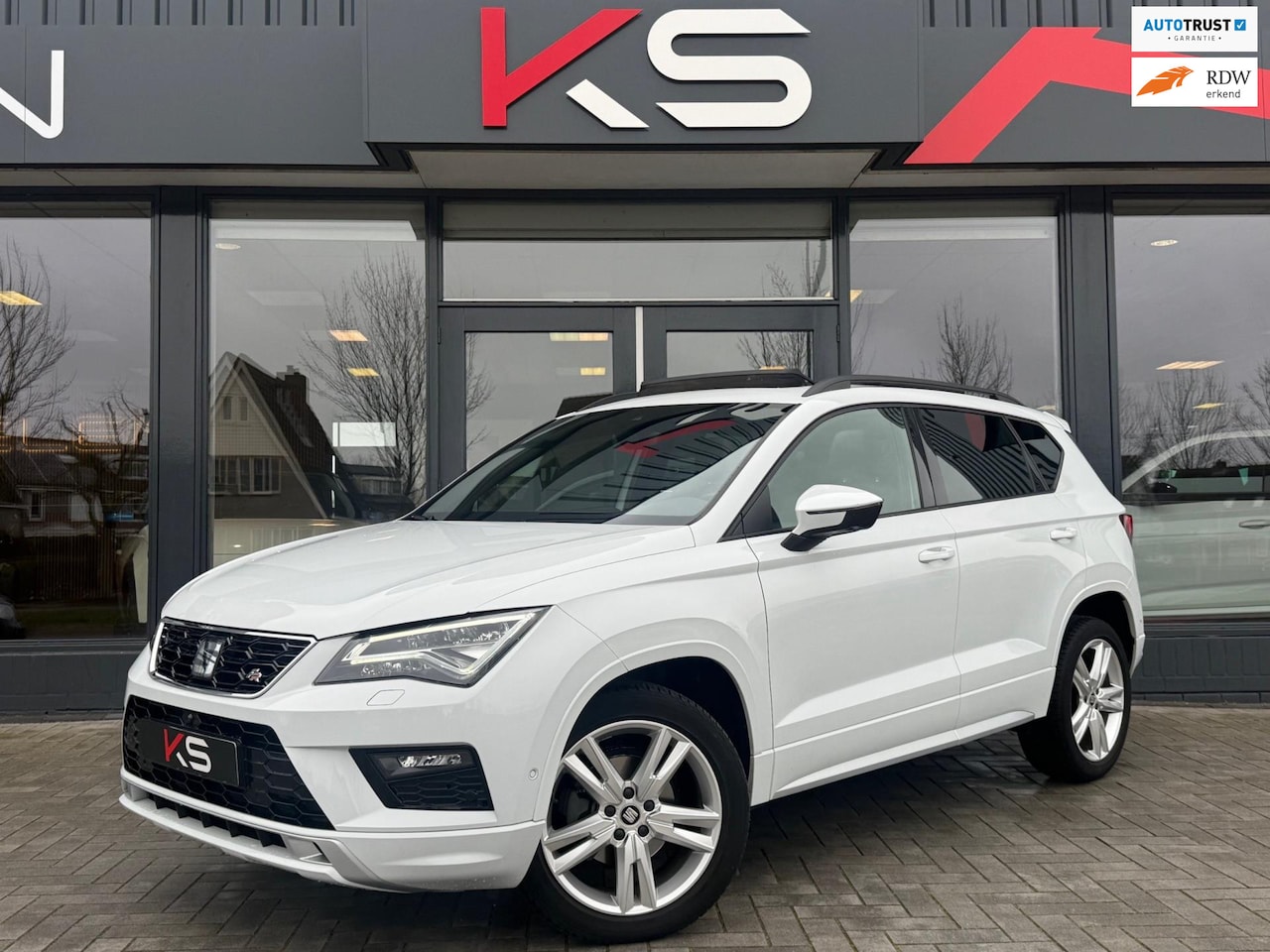 SEAT Ateca - 1.5 TSI FR Business Intense Virtual Pano 360 camera 1e eig. - AutoWereld.nl