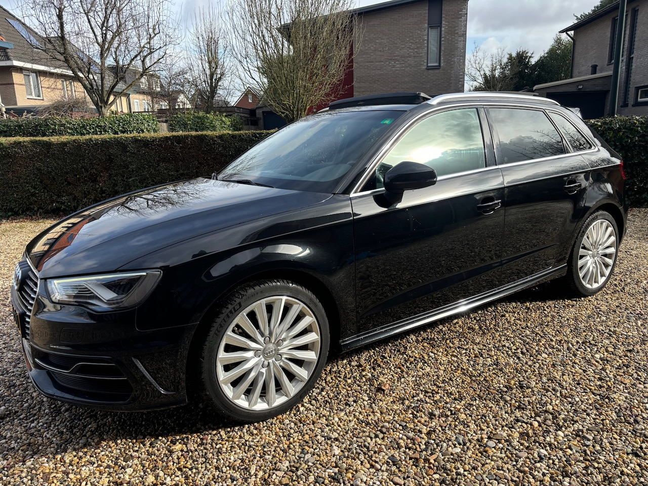 Audi A3 Sportback - 1.4 e-tron PHEV Ambition Pro Line plus 1.4 e-tron PHEV Ambition Pro Line plus - AutoWereld.nl