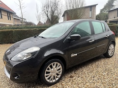 Renault Clio - 1.2 TCe Sélection Business Sport