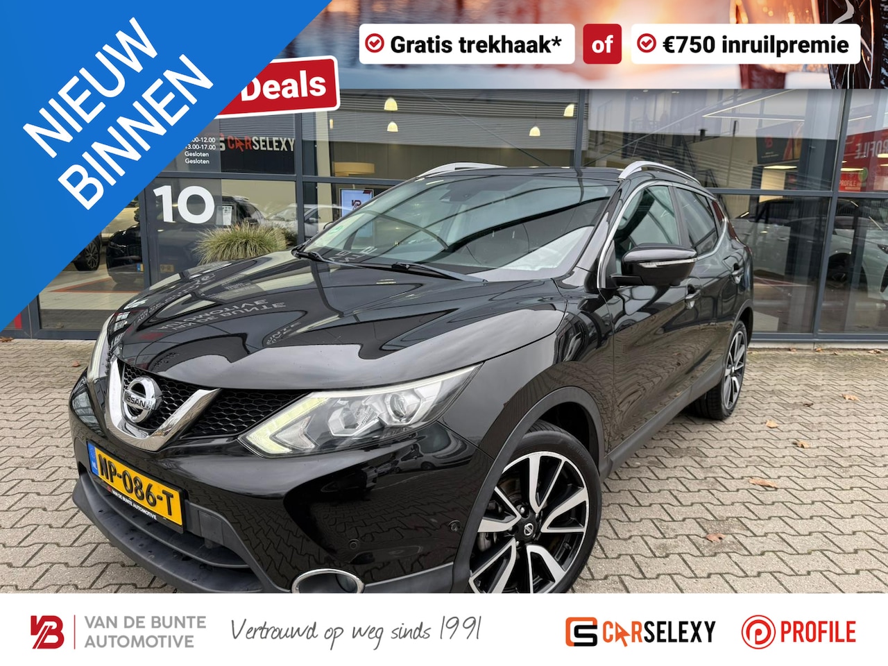 Nissan Qashqai - 1.2 Premier Edition *Trekhaak & Navigatie* - AutoWereld.nl