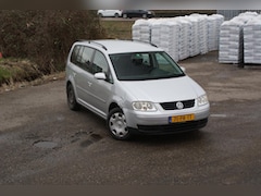Volkswagen Touran - 2.0-16V FSI Trendline