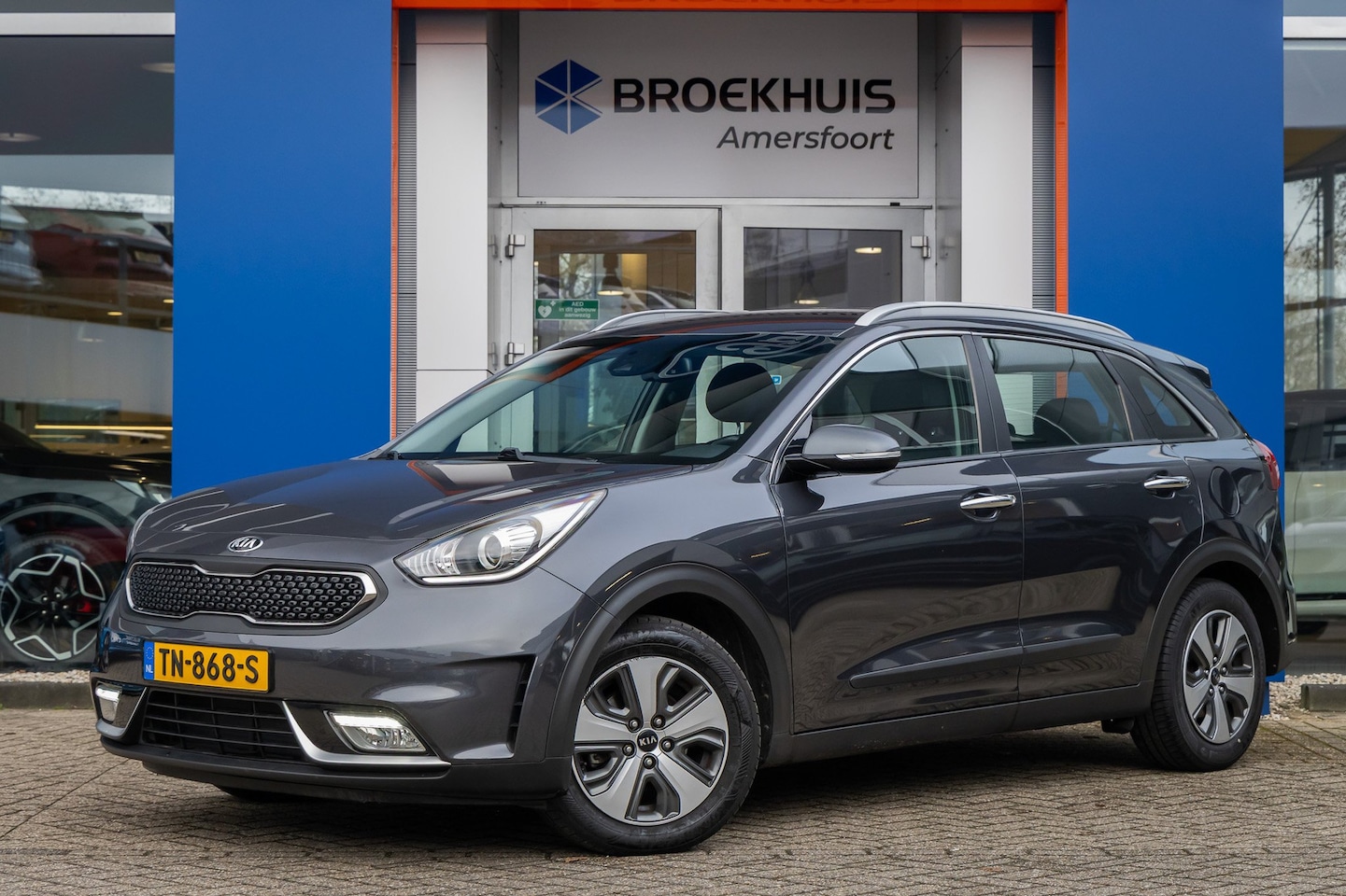 Kia Niro - 1.6 GDi Hybrid DynamicLine | Trekhaak | Camera | Apple Carplay/Android Auto | Navigatiesys - AutoWereld.nl