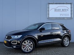 Volkswagen T-Roc - 1.5 TSI Sport Trekhaak/Apple Carplay/Automaat