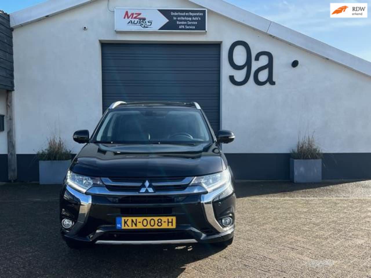 Mitsubishi Outlander - 2.0 PHEV Executive Edition 2.0 PHEV Executive Edition - AutoWereld.nl