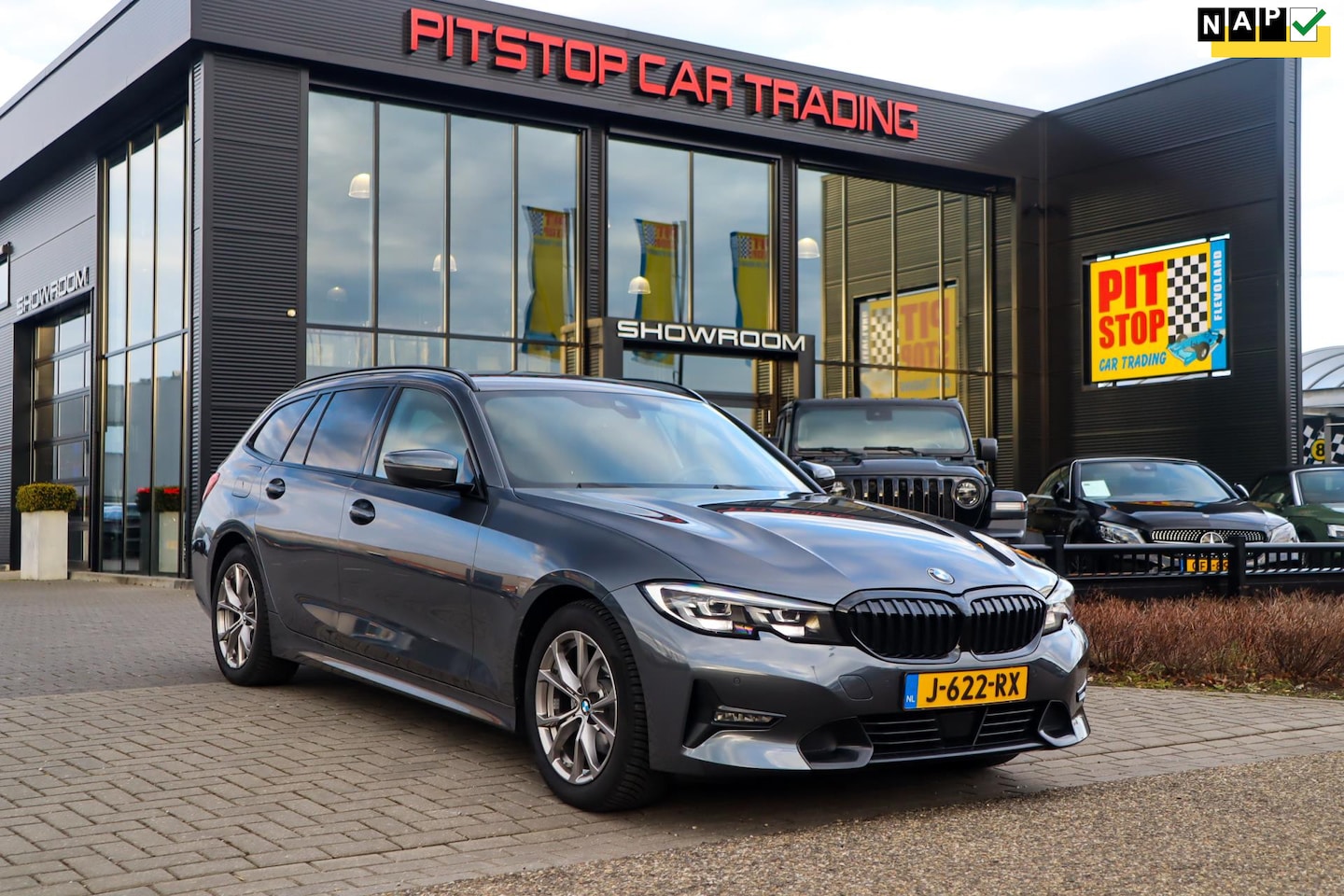 BMW 3-serie Touring - 320i Executive 320i Executive, NL auto, 184 PK, ACC, Shadow line! - AutoWereld.nl