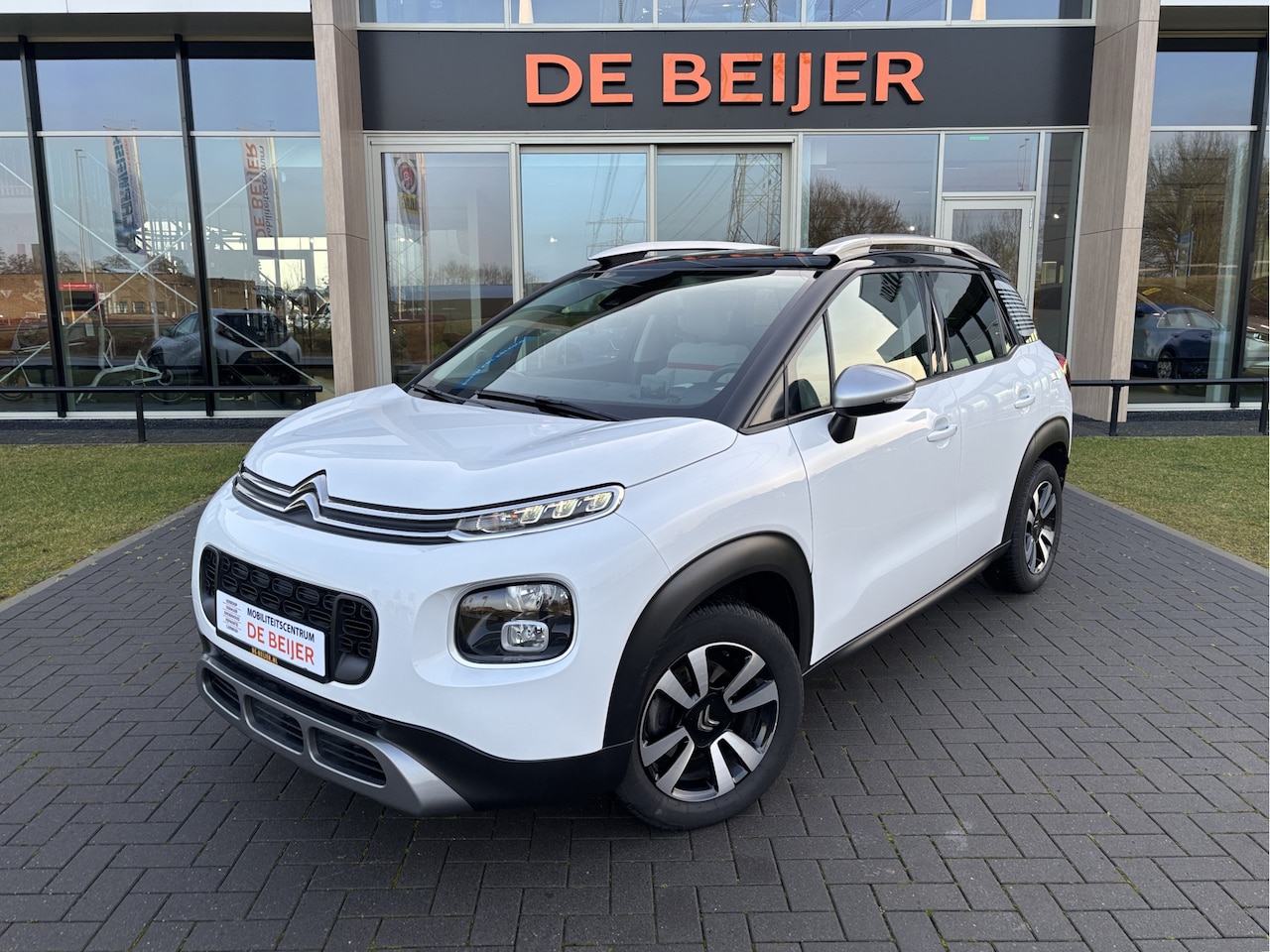 Citroën C3 Aircross - 1.2 130 pk automaat Shine Camera I Navi I Pano dak - AutoWereld.nl