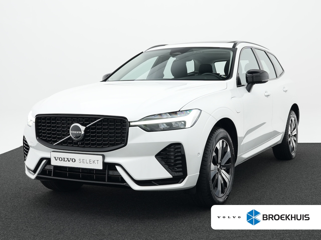 Volvo XC60 - 2.0 T6 Plug-in hybrid AWD Plus Dark | Long Range | 360° Camera | Panoramadak | Leder | Ele - AutoWereld.nl