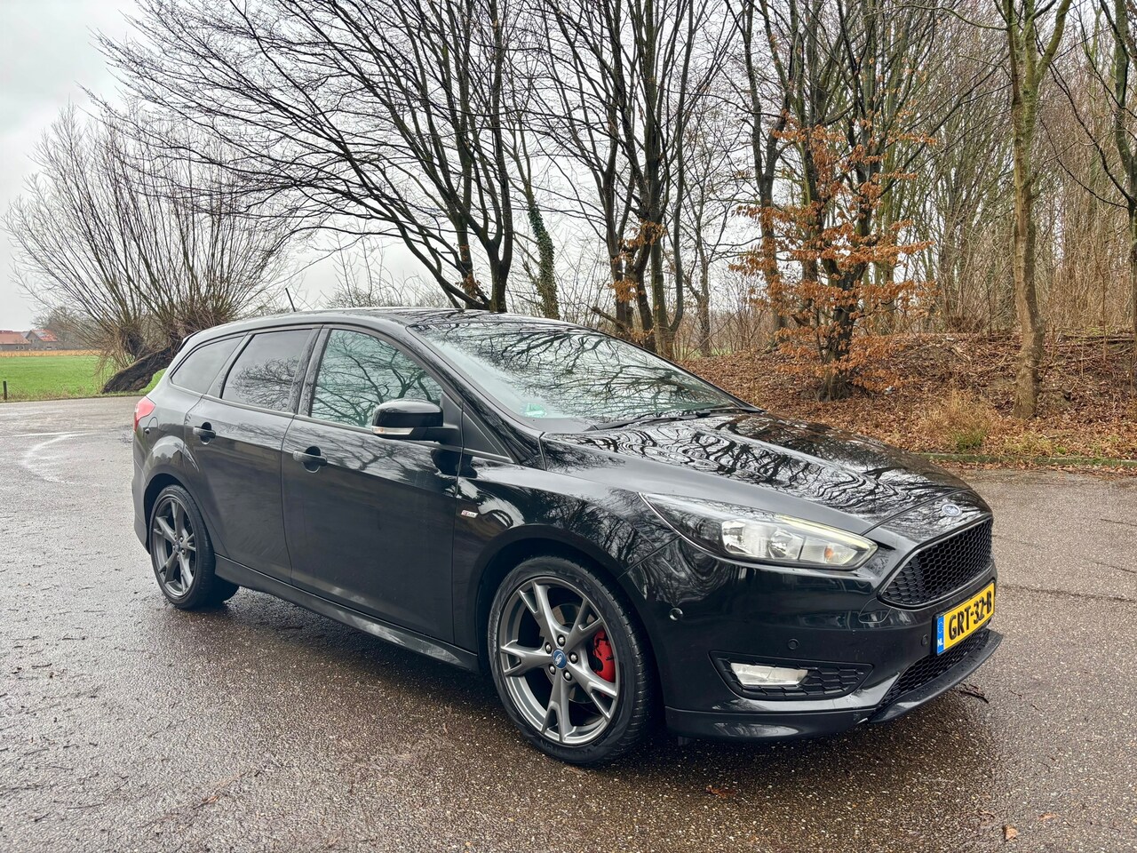Ford Focus Wagon - 1.5 Titanium | ST-Line | Aut. | Camera | APK 11-'26 - AutoWereld.nl