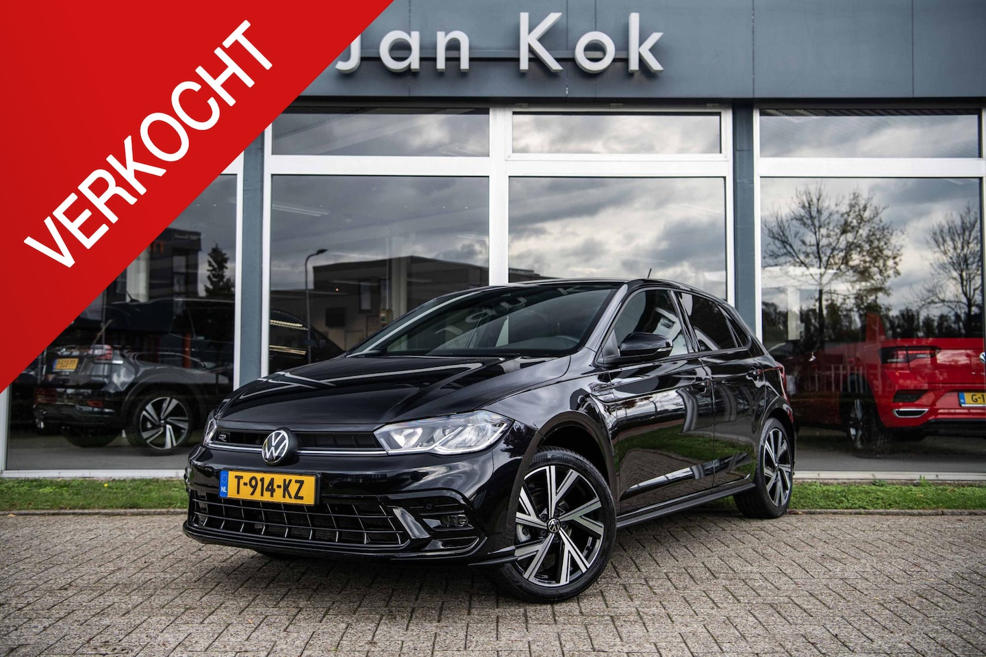 Volkswagen Polo - 1.0 TSi 95 pk R-Line | 2x R-Line | 17" Bergamo | LED - AutoWereld.nl