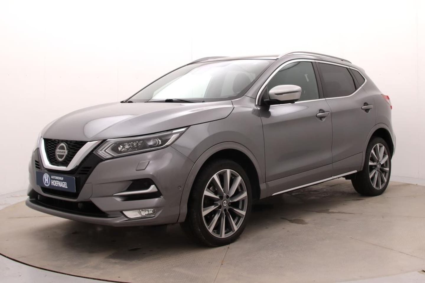 Nissan Qashqai - 1.3 DIG-T Tekna + | Automaat | Adaptive cruise | Stoelverwarming | CarPlay | Camera | BOSE - AutoWereld.nl