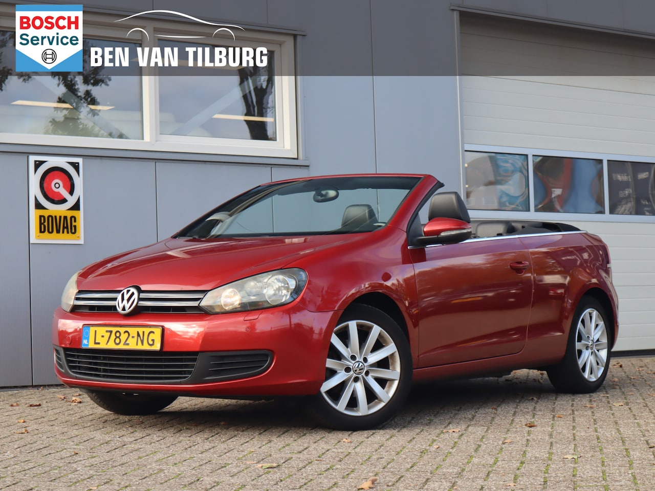 Volkswagen Golf Cabriolet - 1.4 TSI 123PK / Stoelverwarming / Half Leder / Trekhaak - AutoWereld.nl