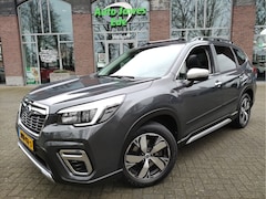 Subaru Forester - 2.0i e-BOXER First Edition Panoramadak - Trekhaak - Leder - 18Inch LMV